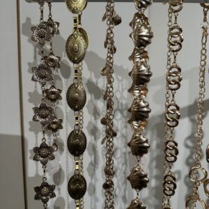 Cinturón de cadena dorado